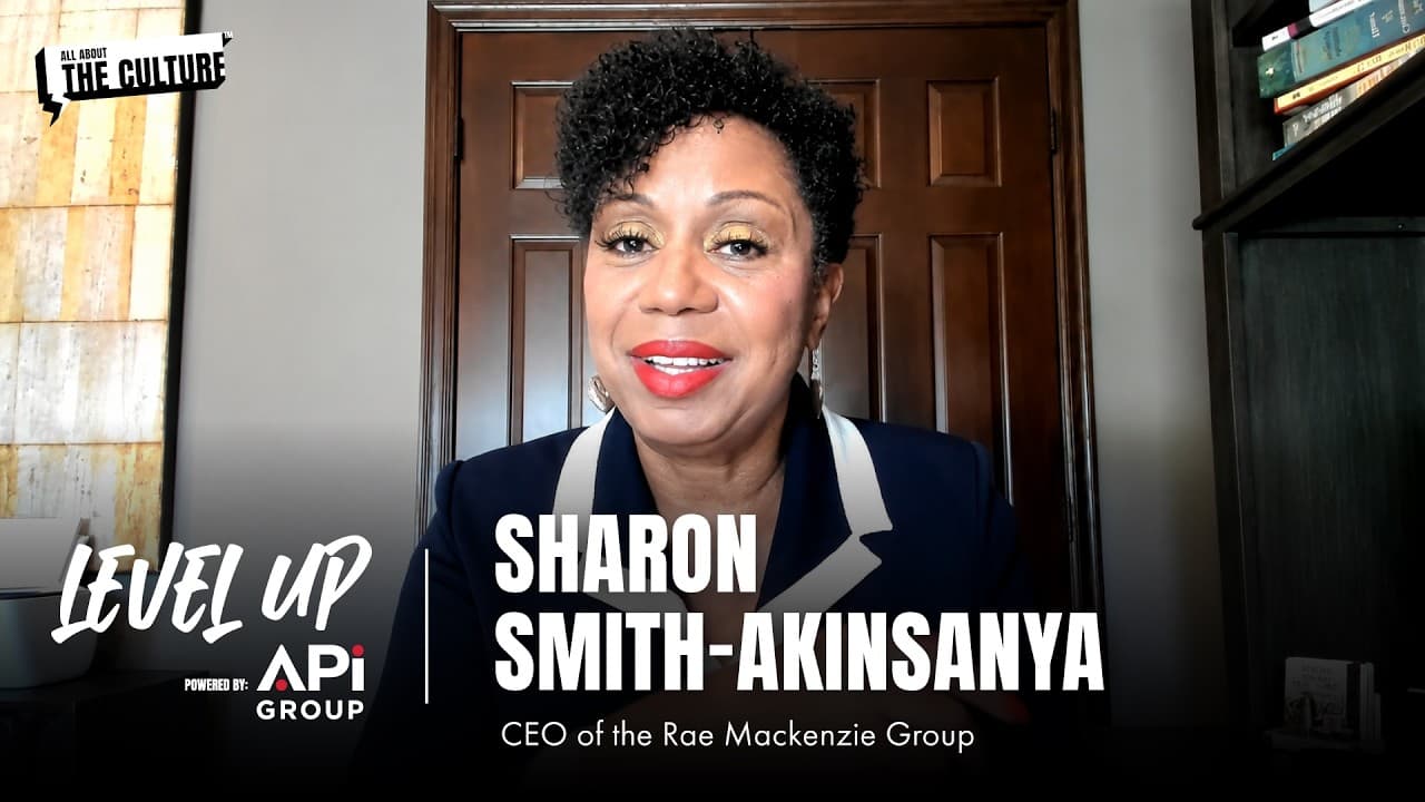 Level Up with Sharon Smith-Akinsanya: Master Your Elevator Pitch How